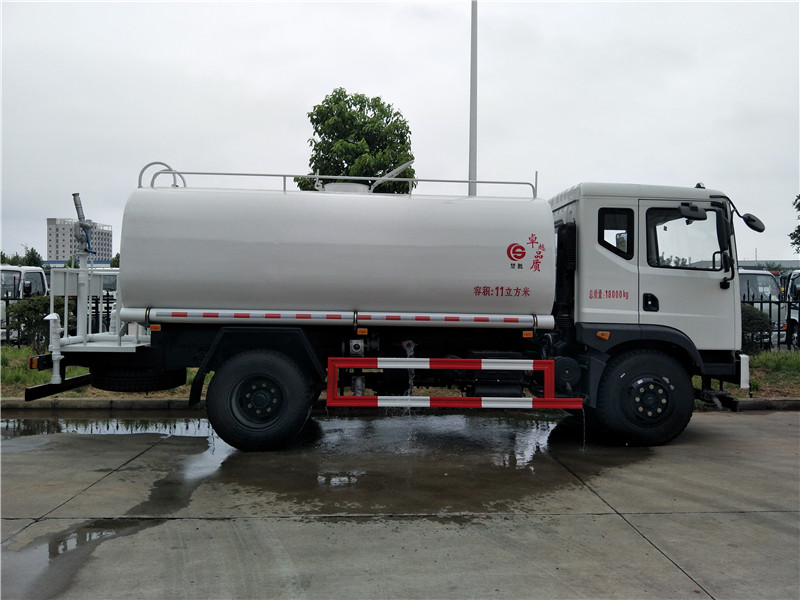 東風(fēng)T3灑水車