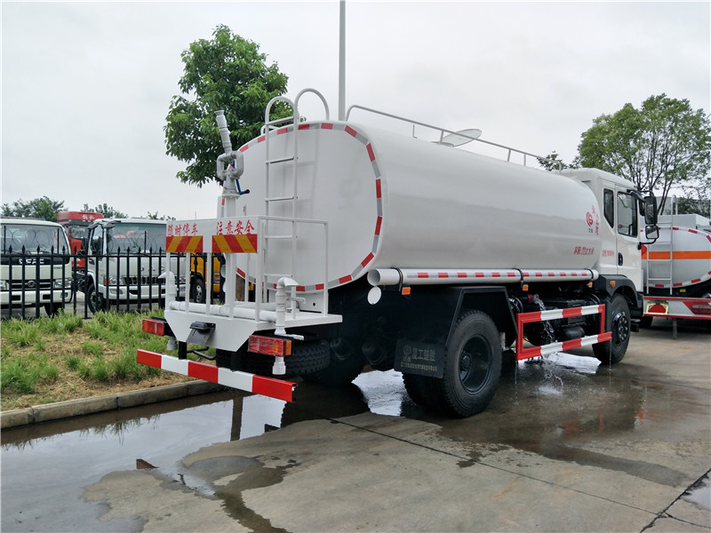東風(fēng)T3灑水車