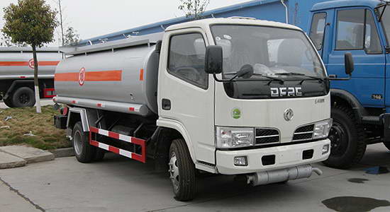 東風(fēng)福瑞卡油罐車
